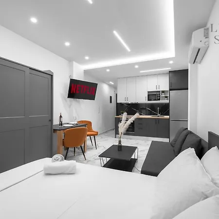 Adoorable, The Luxury Apartment